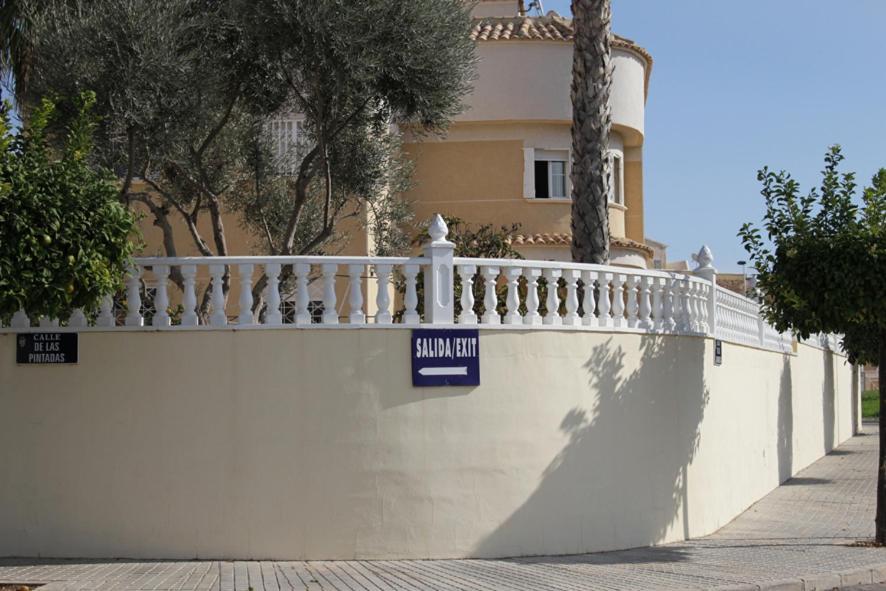 Bnb Casa Frente Al Lago Rosa Torrevieja Esterno foto